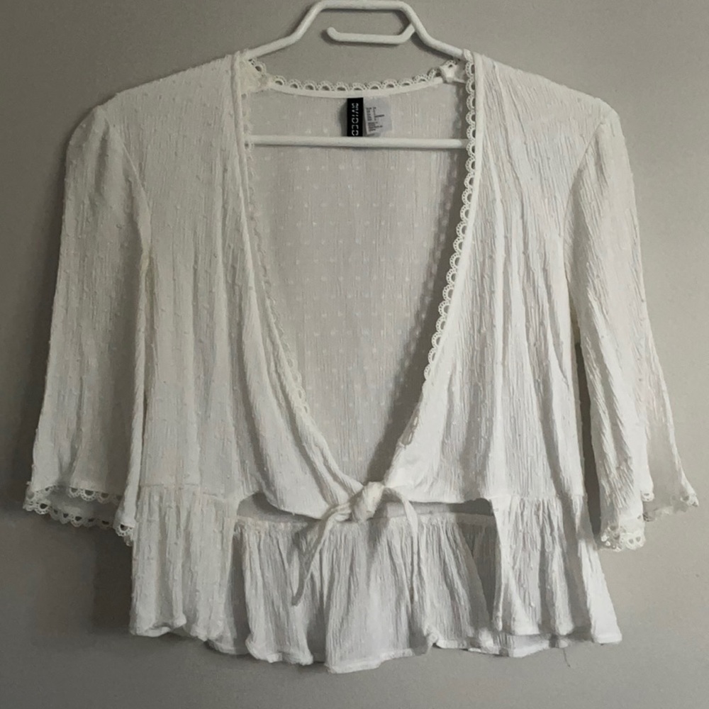 Detailed top